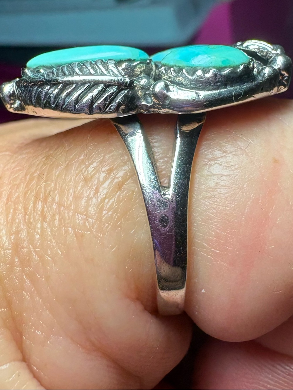 Turquoise Triple-Stone Silver Ring. Size 10.5 - Picture 5 of 6